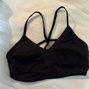 Balance athletica (now vitality) v neck bra small black